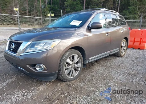 2016 Nissan Pathfinder Platinum/S/Sl/Sv z USA, uszkodzony, nr VIN 5N1AR2MN3GC611043